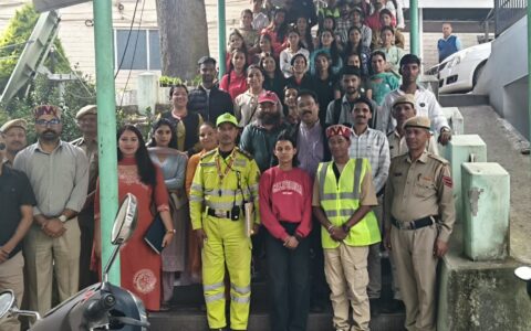 अंतरराष्ट्रीय आपदा जोखिम न्यूनीकरण दिवस पर डीडीएमए कुल्लू ने आयोजित की जागरूकता कार्यशाला