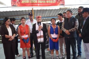 उपायुक्त डॉ. अमित कुमार शर्मा ने किया मुक्केबाजी प्रतियोगिता का समापन, विजेताओं को मेडल पहनाकर किया सम्मानित