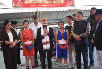 उपायुक्त डॉ. अमित कुमार शर्मा ने किया मुक्केबाजी प्रतियोगिता का समापन, विजेताओं को मेडल पहनाकर किया सम्मानित