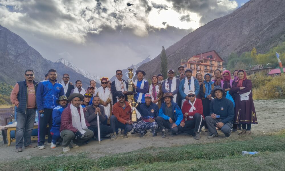 लाहौल प्रीमियर लीग सुपर 7 क्रिकेट प्रतियोगिता में संगम टीम का कब्जा -फाइनल मुकाबला संगम टीम और लला मेमे गोशाल टीम के बीच खेला गया