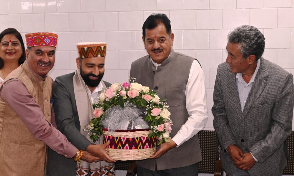 विधायक सुंदर सिंह ठाकुर ने जनता को समर्पित किया केंद्र