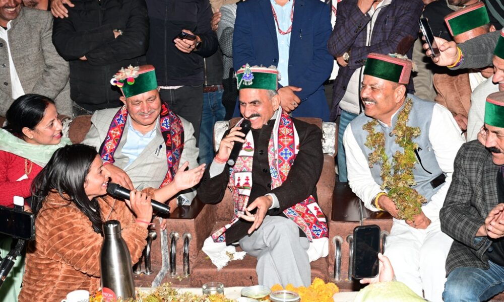 मुख्यमंत्री के आगमन से भटवाड़ी में दिवाली से पहले उत्सव सा माहौल