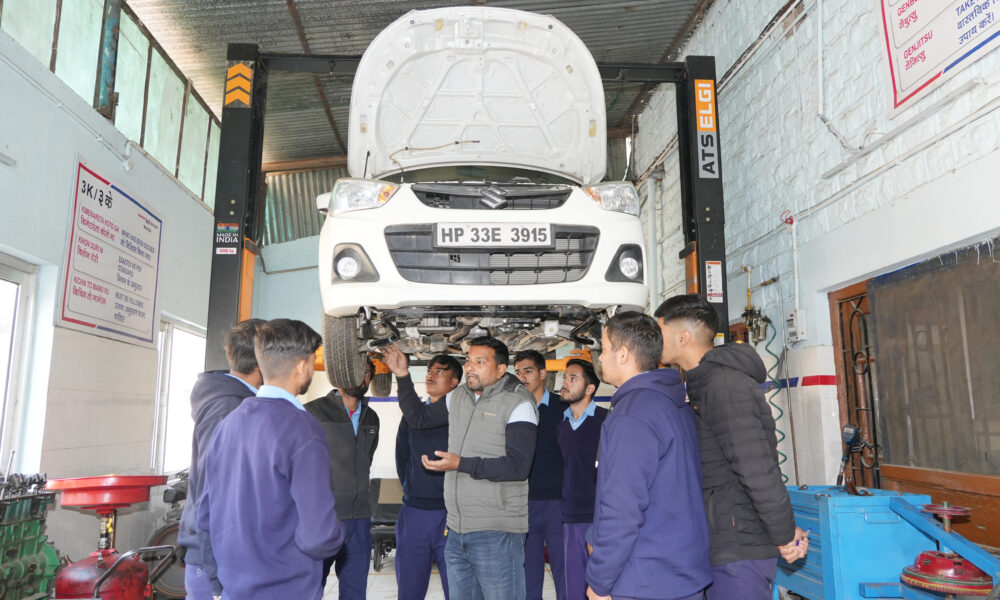 तकनीकी क्षेत्र में युवाओं के लिए खुल रहे समृद्धि के नए द्वार